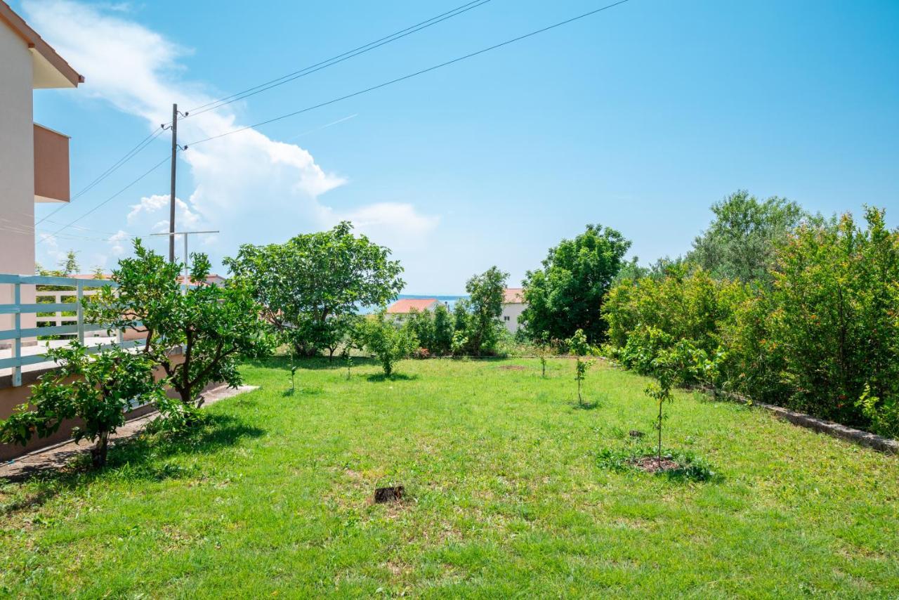 Nadalina Apartment Kastel Stari Exterior photo